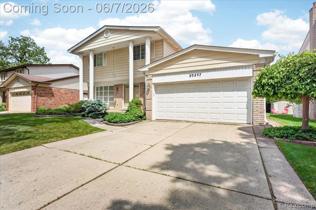 20257 Coachwood Road W, Riverview, MI 48193 — Photo 2