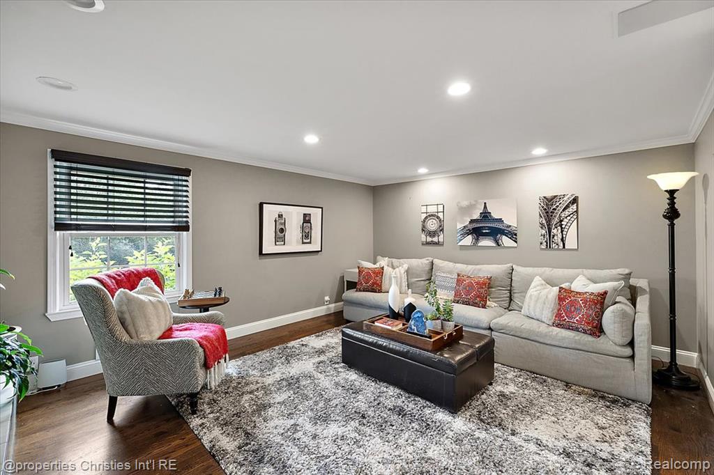 3060 Chickering Lane, Bloomfield Hills, MI 48302 — Photo 21