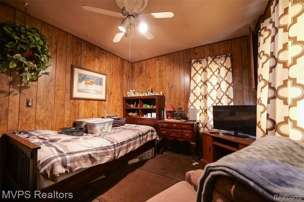 1721 Moffat Road, Leonard, MI 48367 — Photo 10