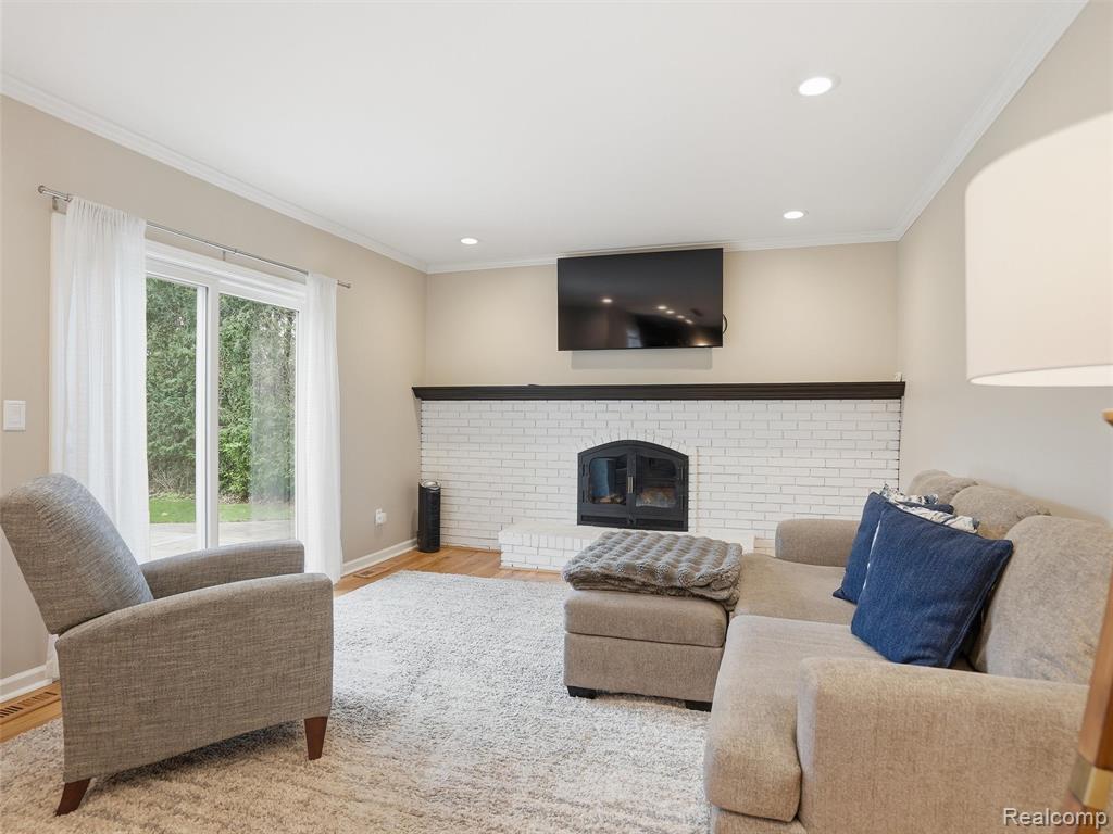 42902 Saxony Road, Canton, MI 48187 — Photo 25