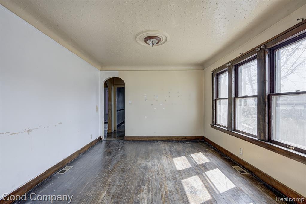 5050 THREE MILE Drive, Detroit, MI 48224 — Photo 6