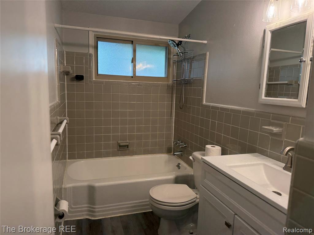 9248 Idaho Street, Livonia, MI 48150 — Photo 26