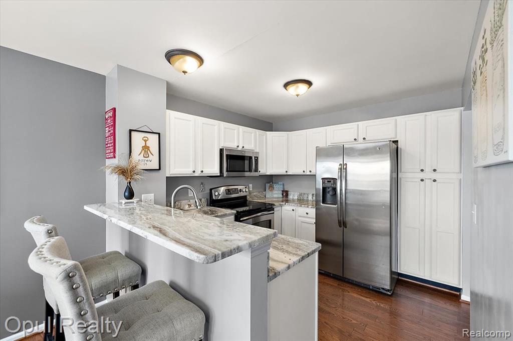 8745 Vine Street, Belleville, MI 48111 — Photo 12