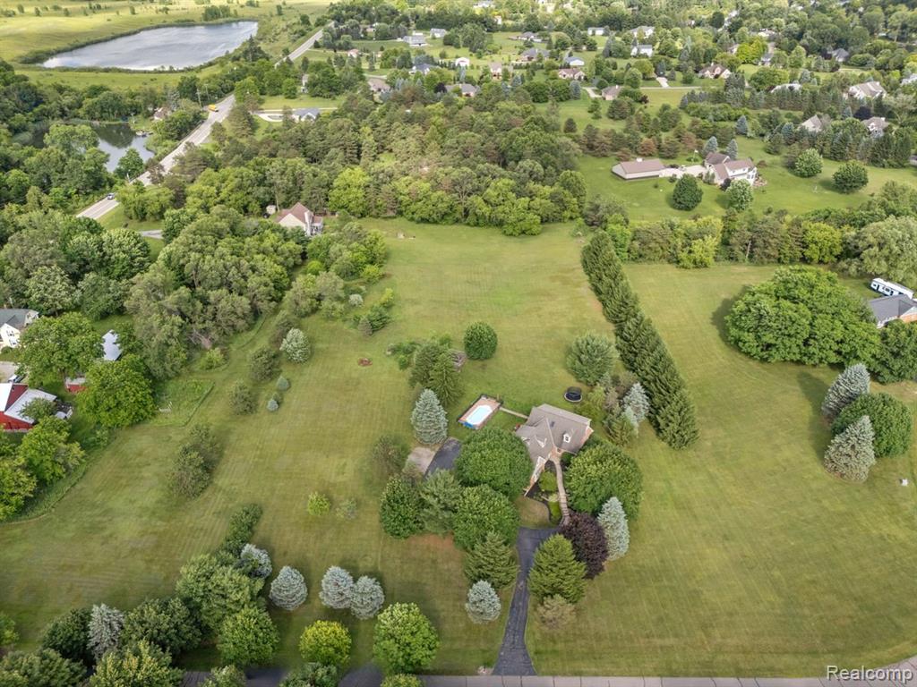 5010 Mallards Landing, Highland, MI — Photo 35