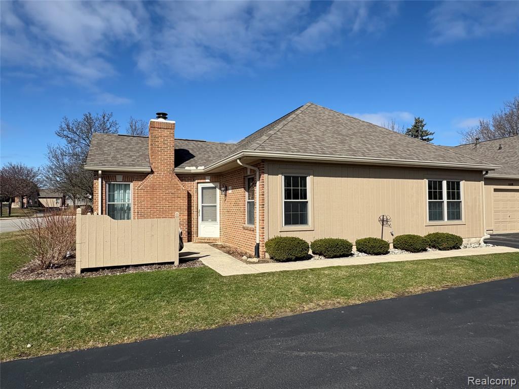 607 Perry Creek Drive, Grand Blanc, MI 48439 — Photo 3