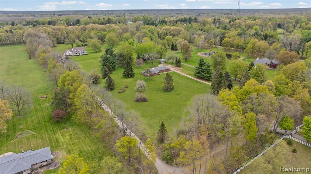 700 Townsend Road, Leonard, MI 48367 — Photo 15