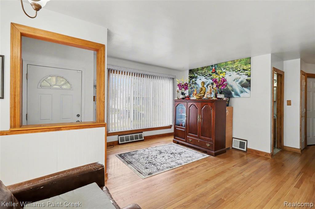 23070 Rosewood Street, Oak Park, MI 48237 — Photo 6