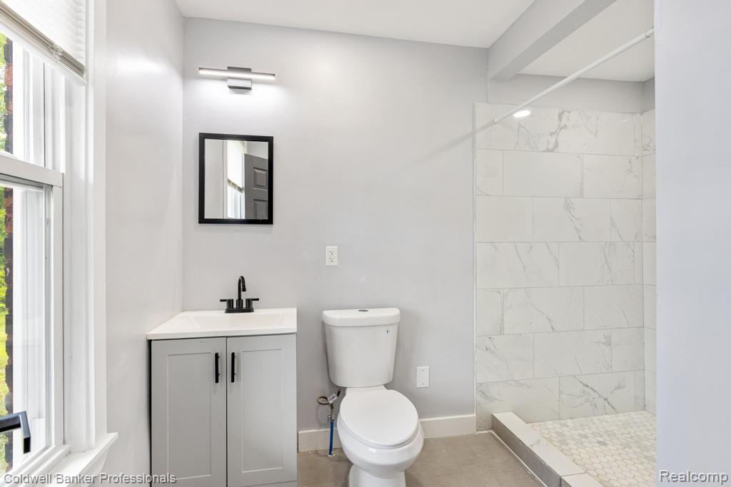 635 HAGUE-2W Street, Detroit, MI 48202 — Photo 24