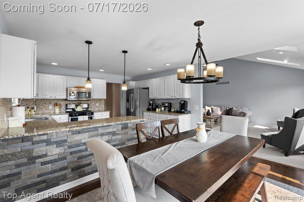 50800 Alden Drive, Macomb, MI 48044 — Photo 9