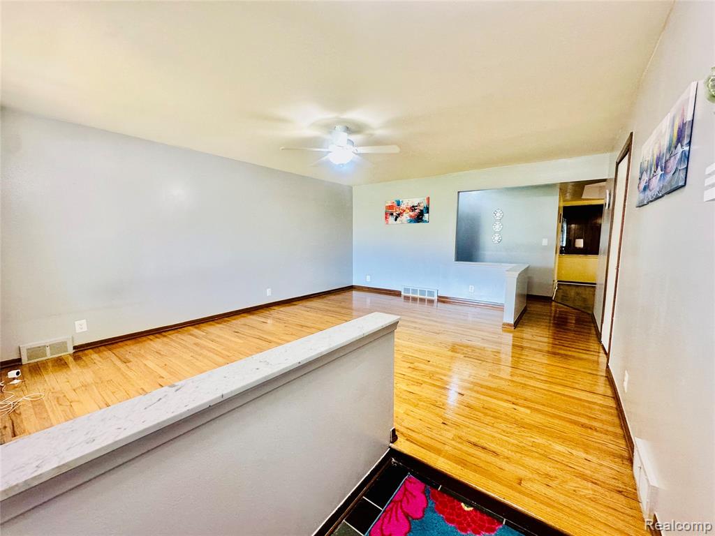 26321 Burg Road, Warren, MI 48089 — Photo 5