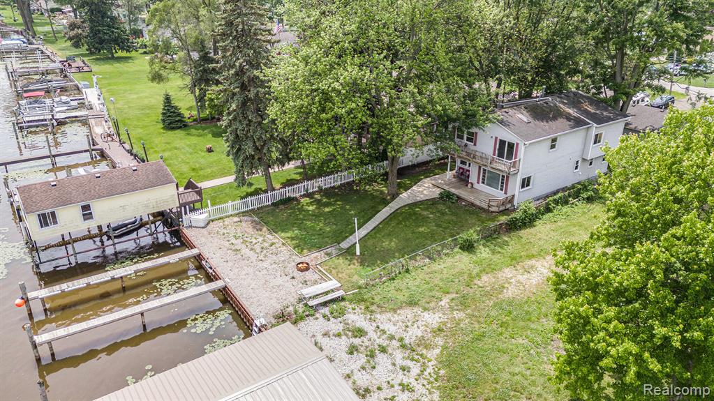 39846 Shoreline Drive, Harrison Township, MI — Photo 17
