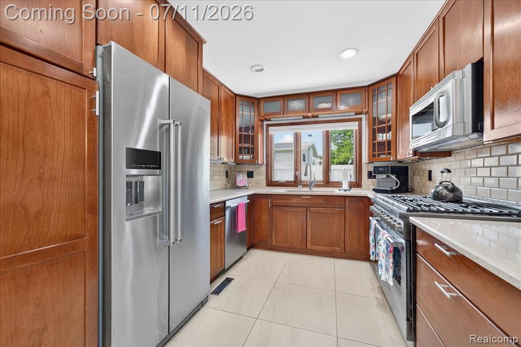 23750 E River Road, Grosse Ile, MI 48138 — Photo 10
