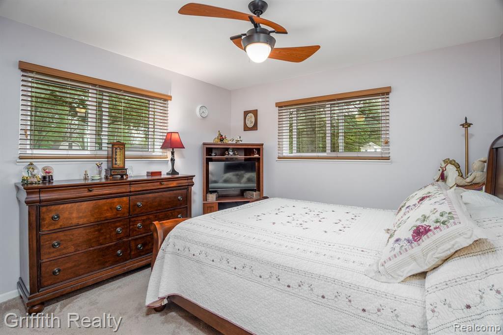 6903 SOMERSET Drive, Brighton, MI 48116 — Photo 21