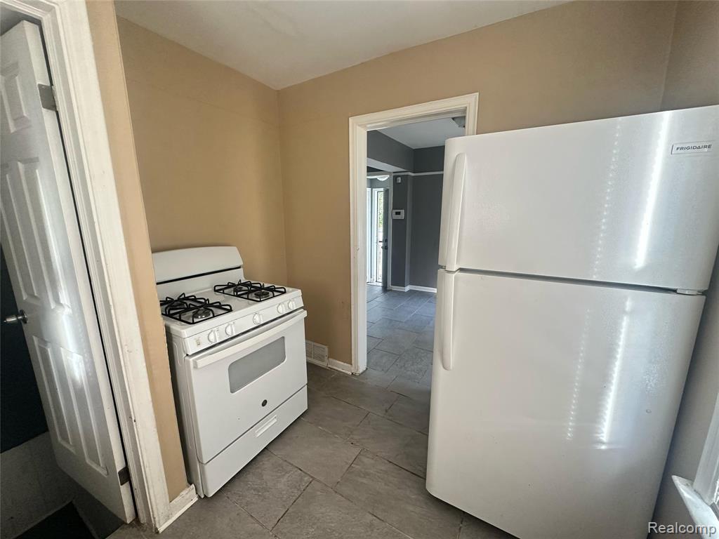7795 Penrod Street, Detroit, MI 48228 — Photo 8