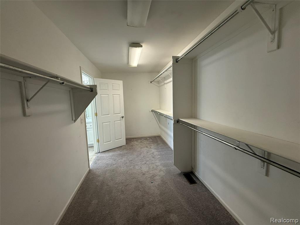 4377 Brighton Drive, Grand Blanc, MI 48439 — Photo 22