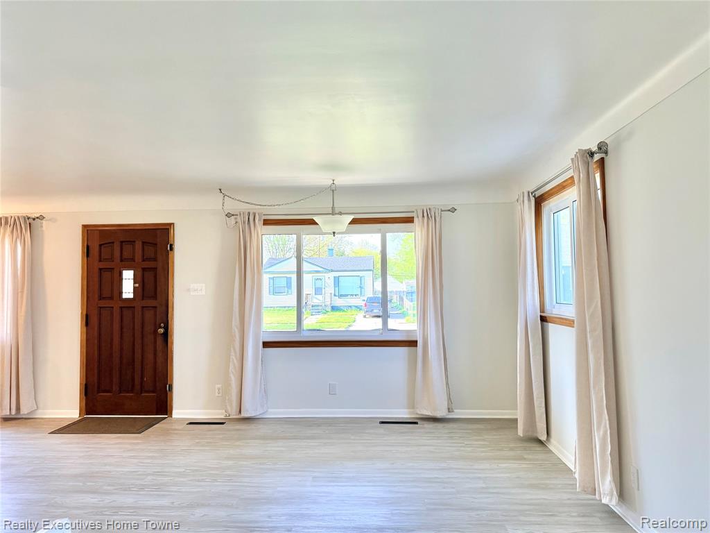 13718 Julius Avenue, Warren, MI 48089 — Photo 13