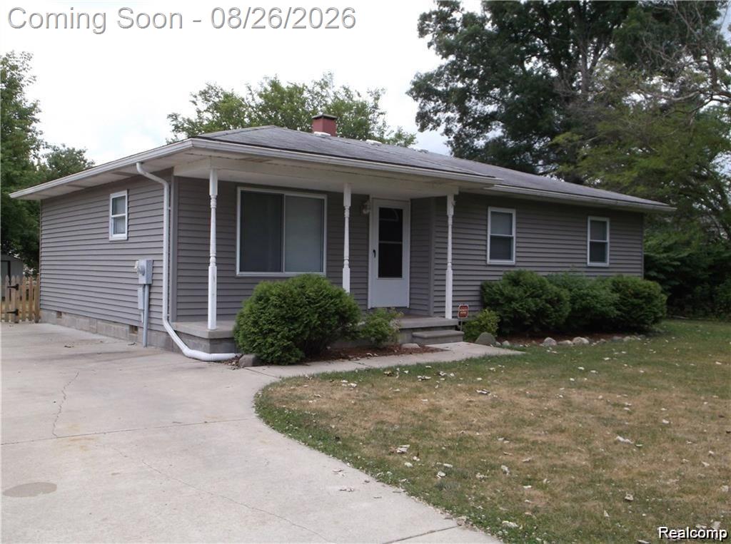 412 Sherwood Court, Holly, MI 48442