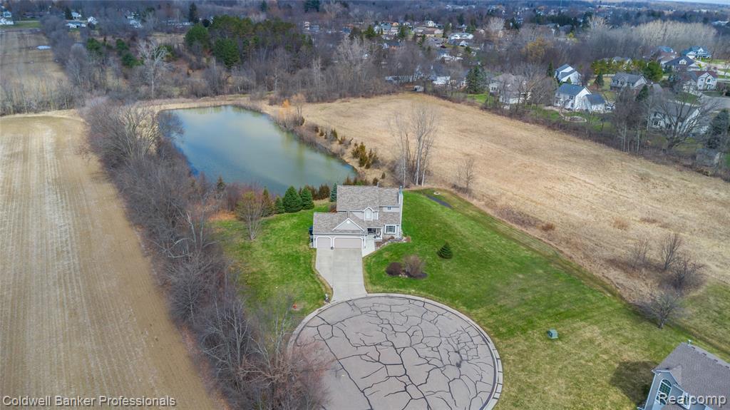 9283 Betsie Drive, Grand Blanc, MI 48439 — Photo 27