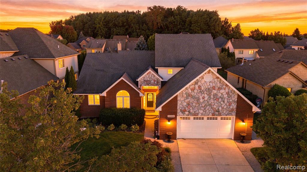 45563 Thorn Tree Lane, Macomb, MI 48044