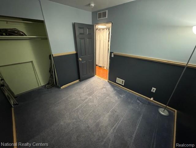 22848 N Brookside Drive, Dearborn Heights, MI 48125 — Photo 33