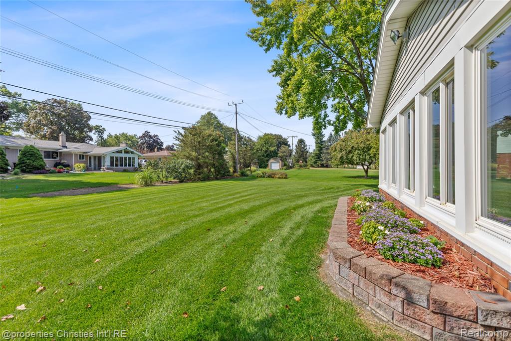 6308 Donnybrook Drive, Shelby Twp, MI 48316 — Photo 50