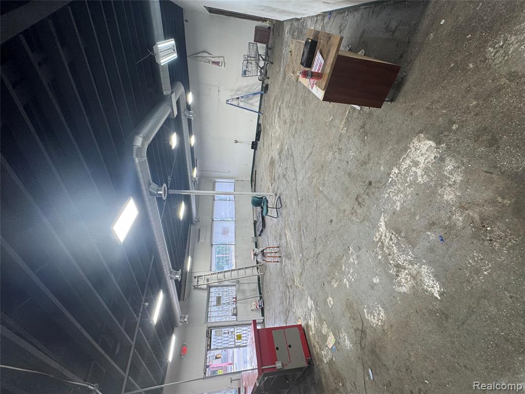 8626 Michigan Avenue, Dearborn, MI, 48210