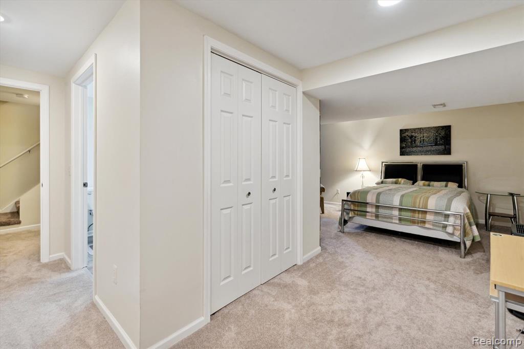 13365 LAKE POINT Boulevard, Belleville, MI 48111 — Photo 41