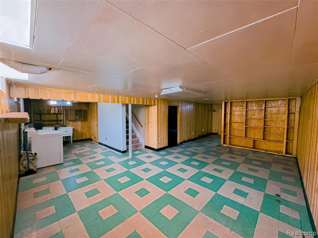 4801 E 13 Mile Road, Warren, MI 48092 — Photo 18