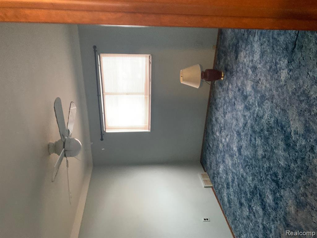 4935 Vista Court, Sterling Heights, MI 48310 — Photo 4