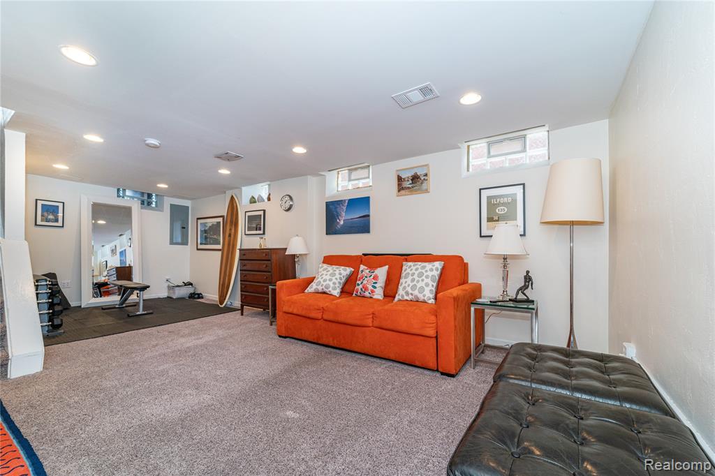 838 W Oakridge Street, Ferndale, MI 48220 — Photo 40
