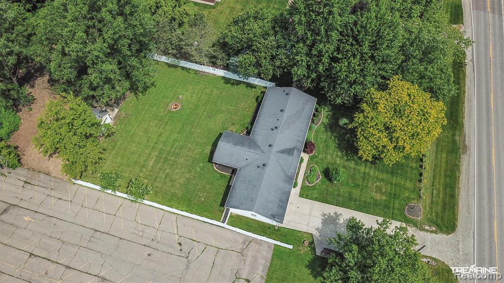 7469 N ELMS Road, Flushing, MI 48433 — Photo 24