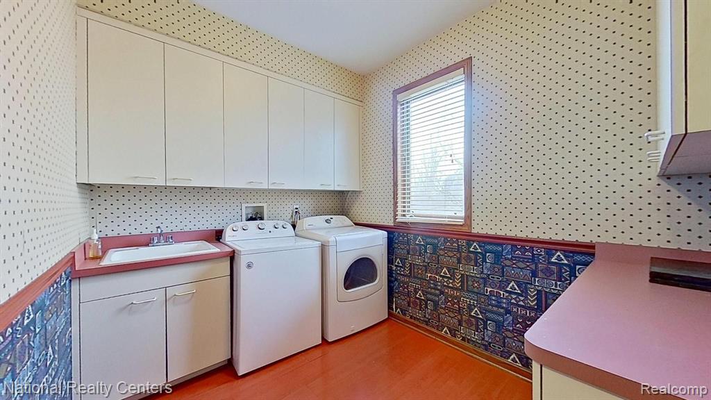 4392 STONEVIEW Drive, West Bloomfield, MI — Photo 38