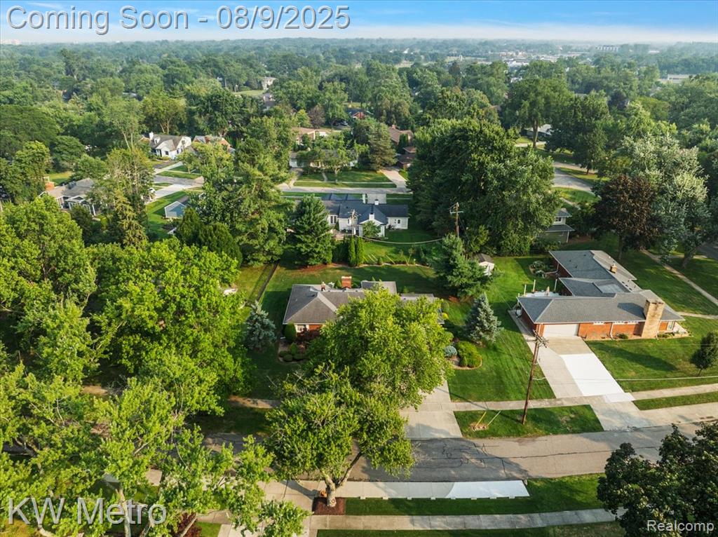 18241 Dunblaine Avenue, Beverly Hills, MI 48025 — Photo 14