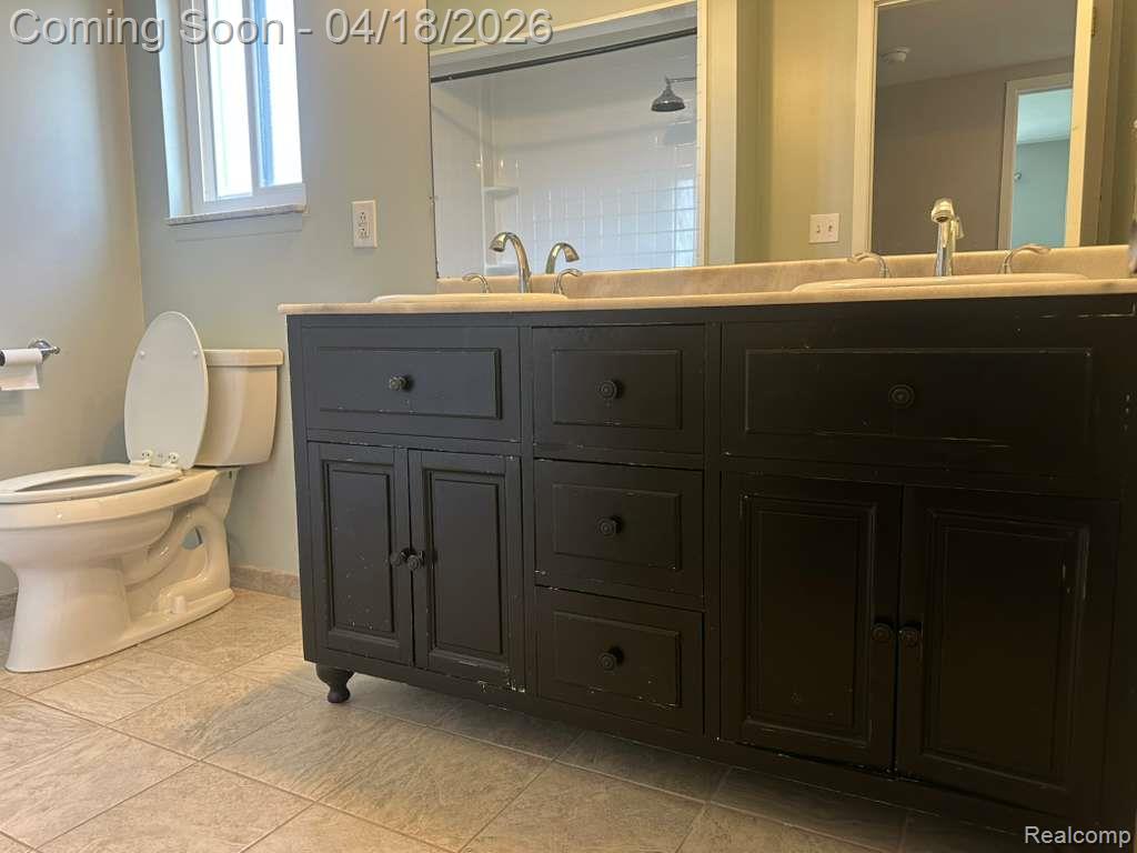 3960 Kings Point Drive, Troy, MI 48083 — Photo 21
