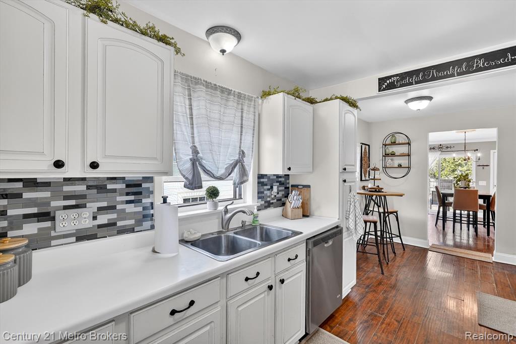 5501 Potter Road, Flint, MI 48506 — Photo 10