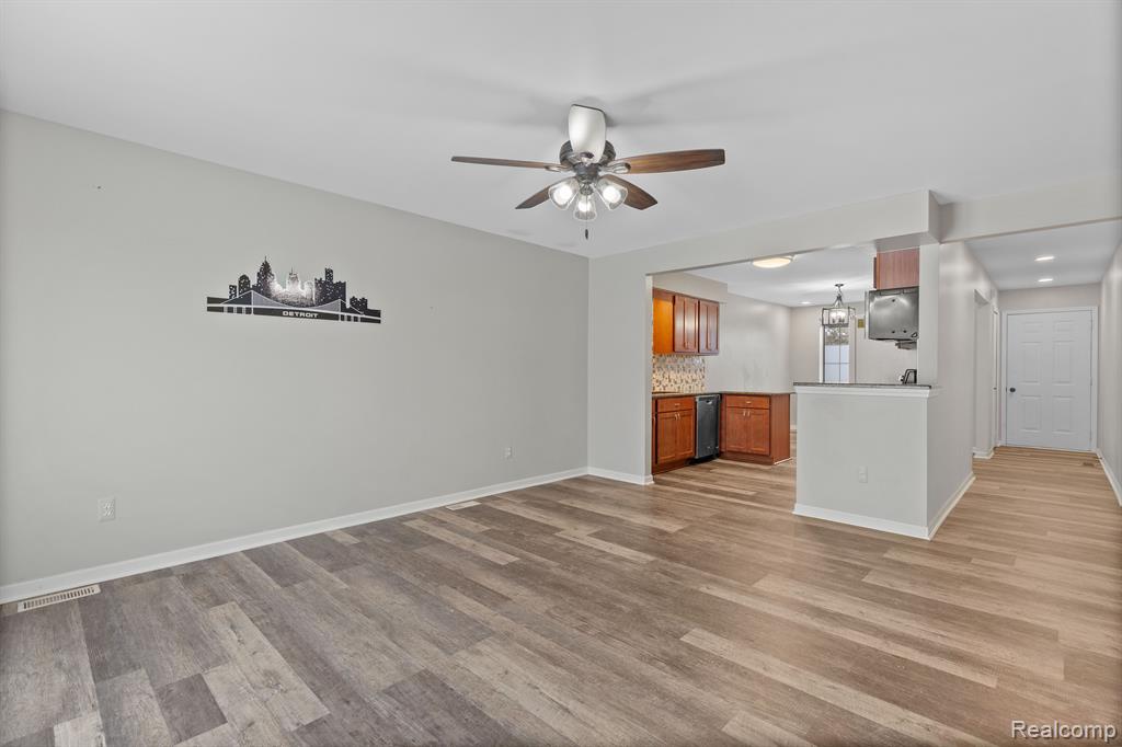 57269 BEACONSFIELD Road, Washington, MI — Photo 11