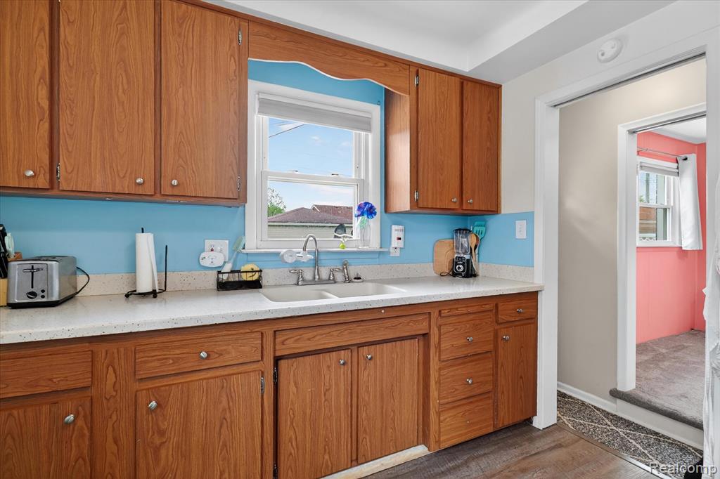 6601 Elizabeth Street, Garden City, MI — Photo 10
