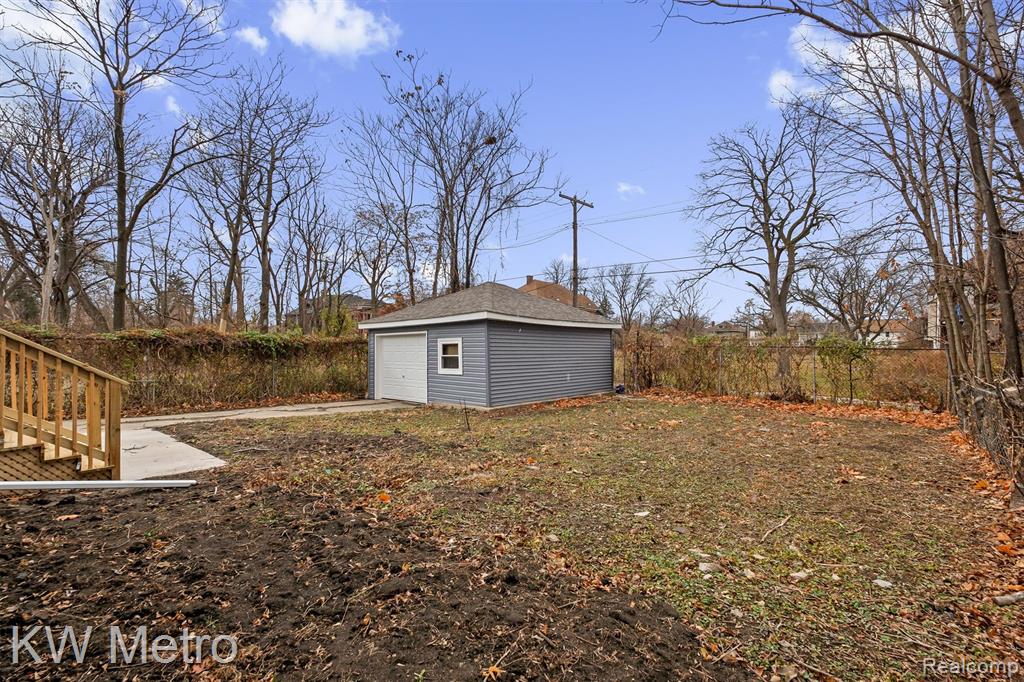 120 Tuxedo Street, Highland Park, MI 48203 — Photo 33