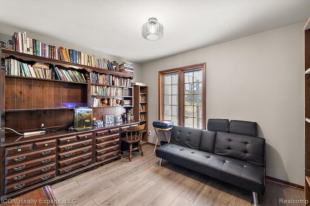 2595 PALMS Road, Columbus, MI — Photo 21
