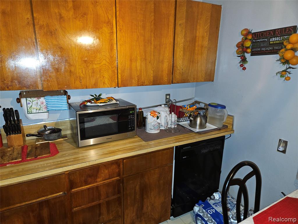 20201 Cherokee Street, Detroit, MI 48219 — Photo 13