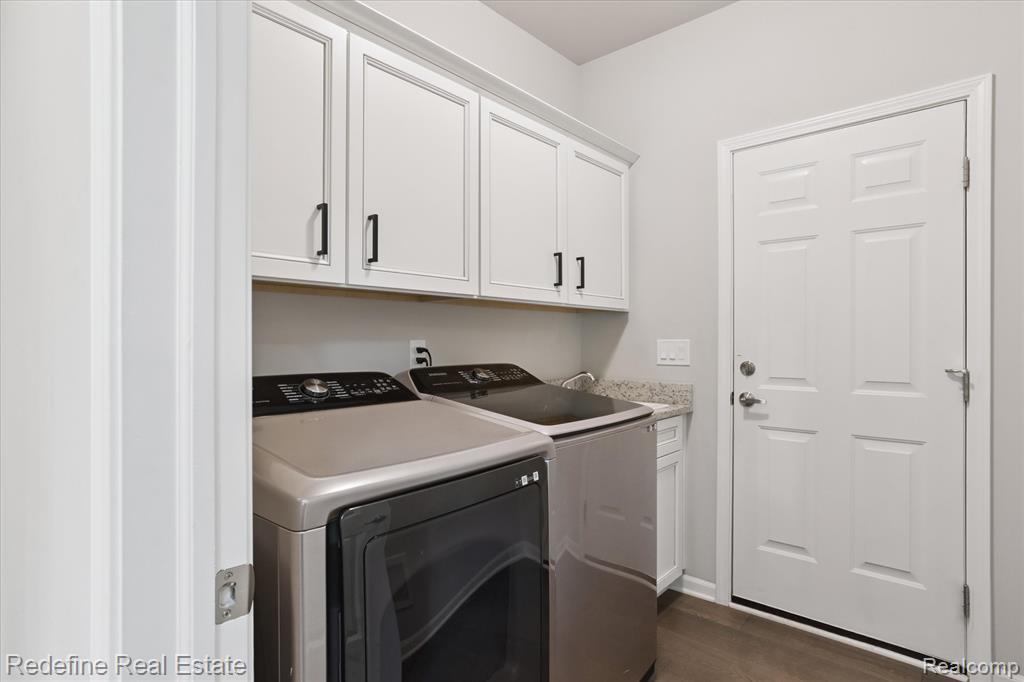 48526 Eastbridge Drive, Canton, MI 48188 — Photo 32