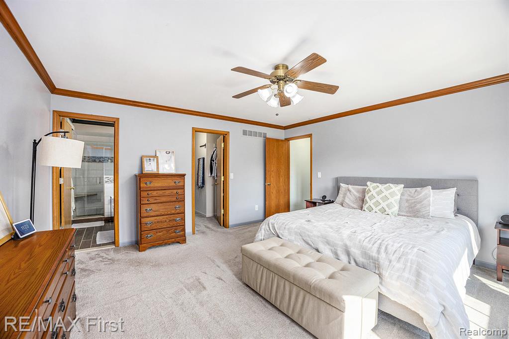 43373 Brooks Drive, Clinton Twp, MI 48038 — Photo 16