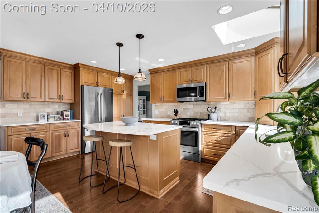 16516 Dundalk Lane, Northville, MI 48168 — Photo 7