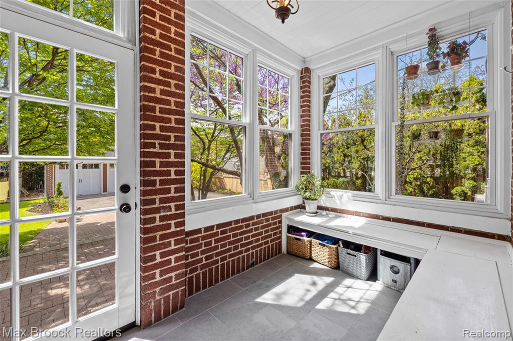 916 Knox Street, Birmingham, MI 48009 — Photo 12