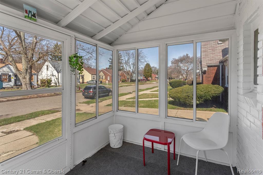 11670 MARLOWE Street, Detroit, MI 48227 — Photo 32