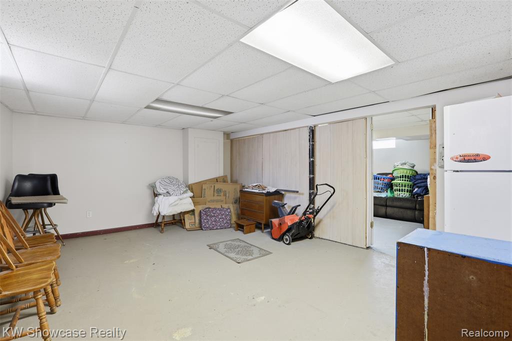 25715 Norfolk Street, Dearborn Heights, MI 48125 — Photo 22