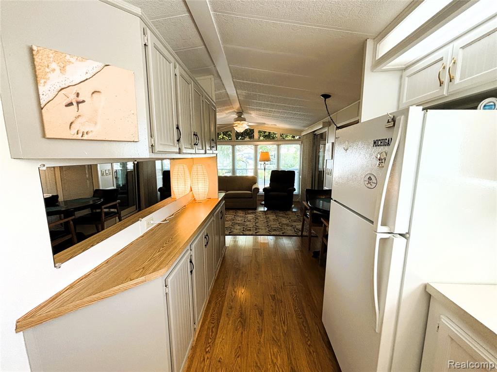 5244 Independence Lane, 52, Lexington, MI 48450 — Photo 11