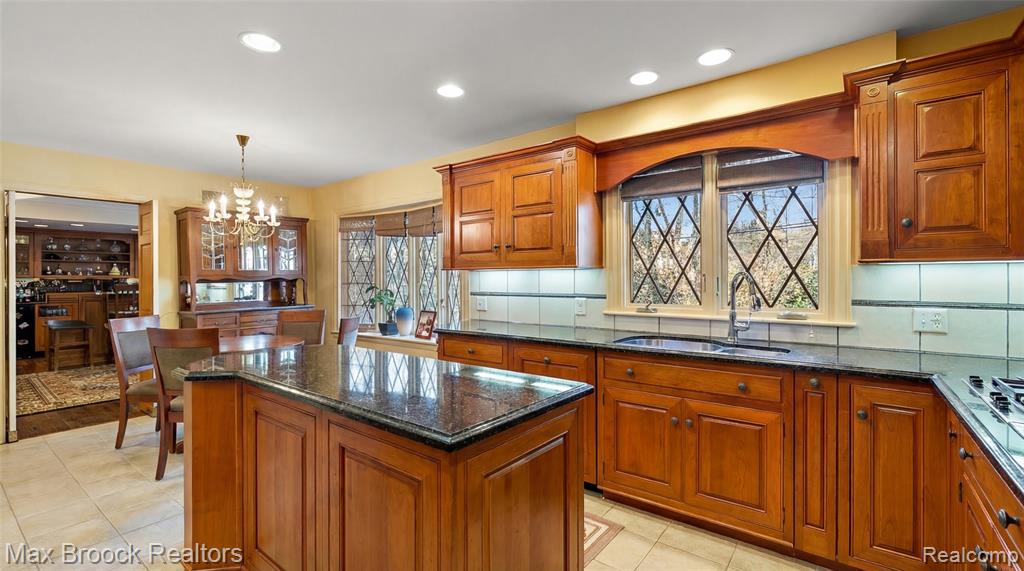 1319 Charrington Road, Bloomfield Hills, MI 48301 — Photo 8