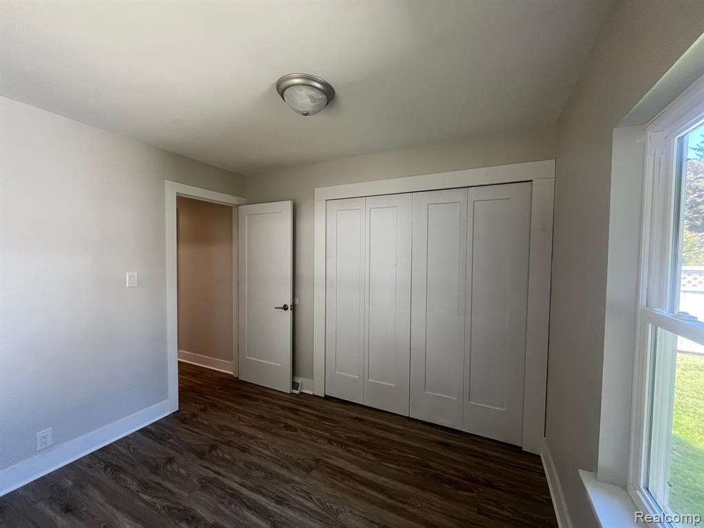 9128 Hickorywood Drive, White Lake, MI — Photo 12
