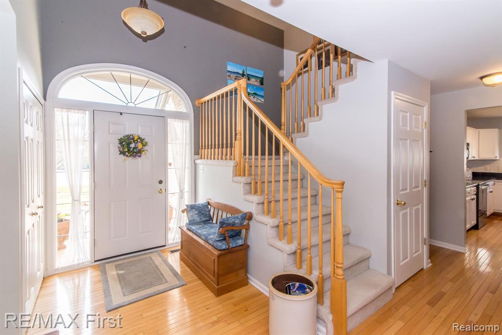 8598 GOLF LANE Drive, Commerce Twp, MI 48382 — Photo 14